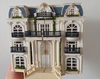 Casa delle bambole stampata in 3D con mobili, diorama in scala 1/24