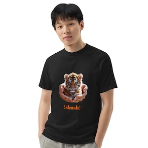Feroz y delicada – Camiseta de algodón grueso Baby Tiger (unisex, teñida)