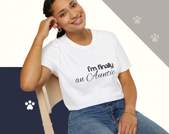 Personalizable - Finally Auntie/Uncle of for paws, Pet Lover T-Shirt, Dog-Print Unisex Shirt, Gift for Uncle, Aunt, Grandpa, Grandma, Family.