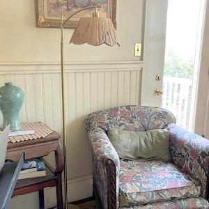 Boho Arc Floor Lamp with Rattan Shade, Gold Standing Lamp for Living Room, Gold Metal Base & Pole with Rose Petal Style for Farmhouse Decor