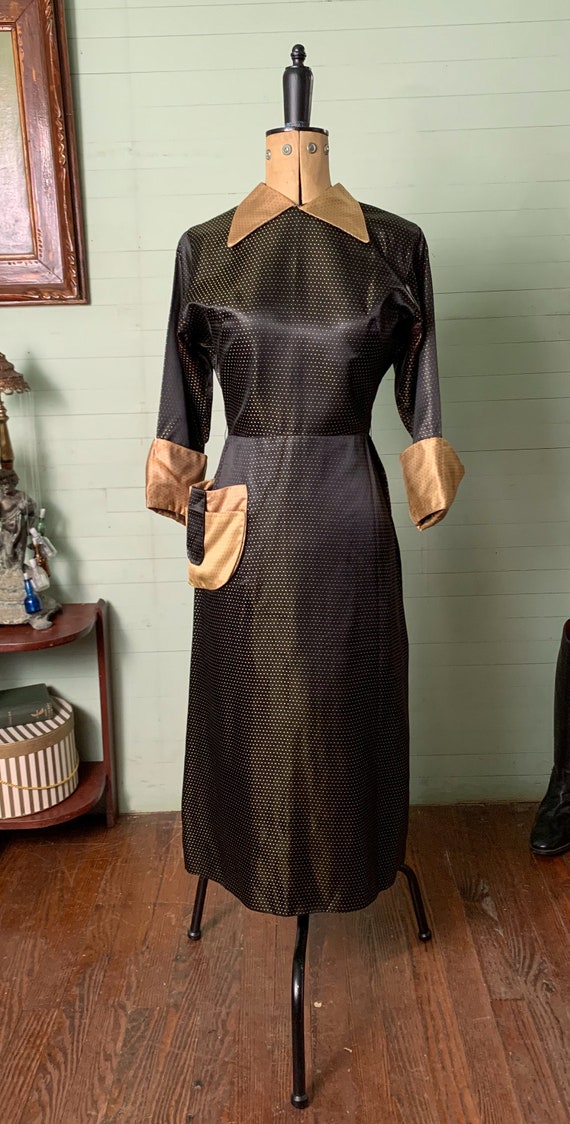 1940's Smoking Jacket Style Dress Gold & Black - … - image 2