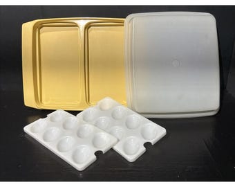 Vintage Tupperware Deviled Egg Keeper Carrier Tray Container Yellow Gold