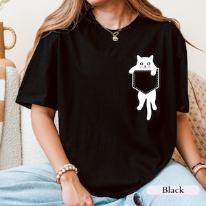 Funny Cat Shirt, Cat Lover T-shirt, Pocket Cat Shirt, Cat Mom Shirt, Cat Dad Shirt, Cat Lovers Gift, Cute Kitty Tee, Pocket Print Cat Tee