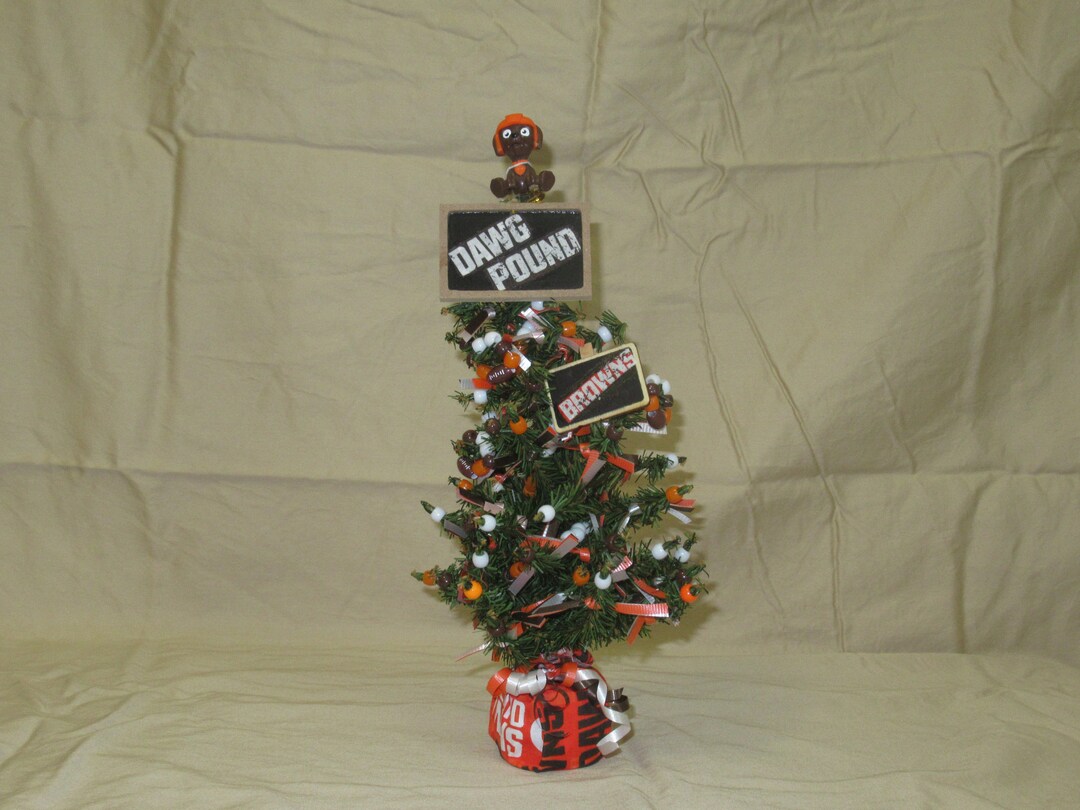 Cleveland Browns dawg Pound Tree - Etsy