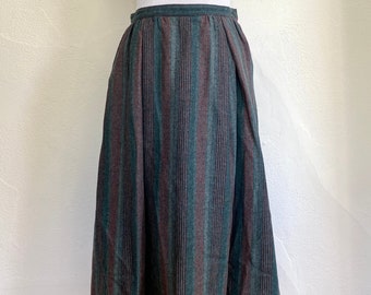Vintage 1980s Pendleton Striped Full Wool Skirt // Pockets // Waist 28" // Gray and Red // Fully Lined // Full Skirt Gathered Waist