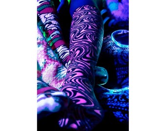 Neon Pink Trippy Wavy Knee High Socks Psychedelic Pattern Black Pink NWT