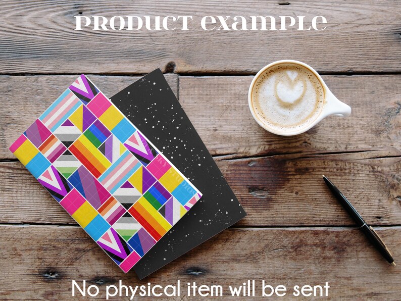 Puede incluir: Dos cuadernos, uno con un patr&oacute;n geom&eacute;trico colorido y el otro negro con puntos blancos en forma de estrella, est&aacute;n sobre una superficie de madera. Una taza de caf&eacute; con arte latte y un bol&iacute;grafo tambi&eacute;n est&aacute;n sobre la mesa. El texto "PRODUCT example" y "No physical item will be sent" son visibles.