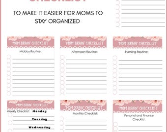Könnte beinhalten: Eine rosa und weiße Checkliste mit dem Titel "Mom Brain Checklist", die Müttern helfen soll, organisiert zu bleiben. Die Checkliste enthält Abschnitte für Morgen-, Mittags-, Nachmittags- und Abendroutinen sowie Wochen-, Monats- und persönliche Finanzchecklisten.