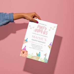 Invitation d'anniversaire modifiable de fêtards | Invitation fête d'enfants A6 filles avec des animaux de la ferme amusants - Carte de célébration pour enfants personnalisée