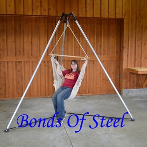 Bonds of Steel Portable Suspension Tripod BDSM Medium Model New Feet Mature image 1