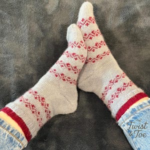 Silent Motive Sock Pattern – Knitting Chart, Stranded Colorwork Design, Digital PDF
