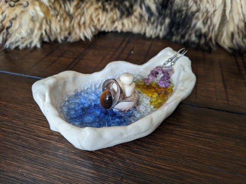 Stacked Stone Dish in Freeform White I