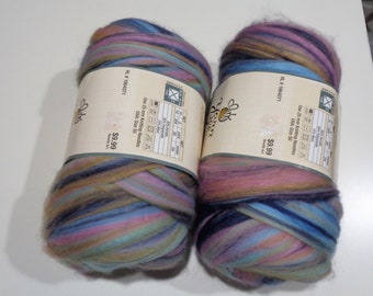 2 Yarn Bee 284 gr 26 yds purple multi color