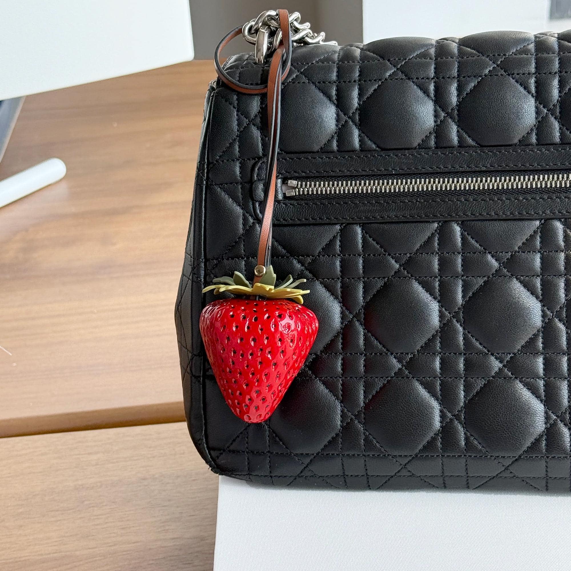 Erdbeere Geldbörse | Mini Fruit Schlüsselanhänge Produktbild-Vorschau 7