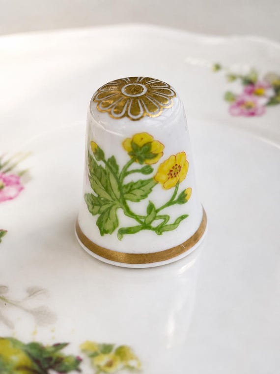 Vintage Spode Fine Bone China England Thimble – Yellow Wildflower Floral Collectible Porcelain Sewing Thimble with Gold Trim Beautiful!