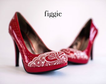 PIN-UP PUMPS, Sz 6.5 Hand-Painted Red Valentine's Day Heels by Figgie