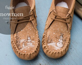 CHRISTMAS GIFT, Snowmen Moccasins, Hand-Painted by Figgie