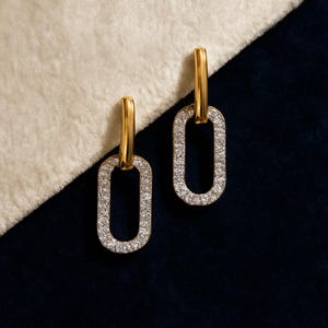 Pendientes de aro con eslabones dorados, aros colgantes con clip, joyería minimalista para uso diario.