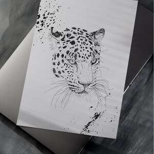 Minimal Leopard Line Art – Ink Style Jungle Animal Printable | Black and White Digital Wall Art | Wild Cat Illustration Download