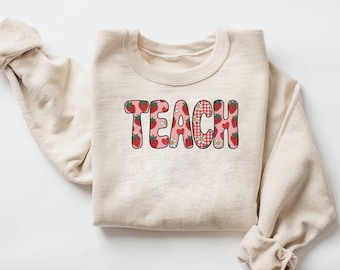 Lär PNG Preppy Row Teacher Shirt Design Coquette Teach Love Sublimation Graphic Cute Back to School Teacher Present PNG