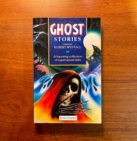 Ghost Stories Chosen by Robert Westall 1993 Softcover Horror Book Anthology