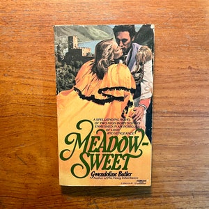 Vintage Gothic Mystery Book Meadowsweet by Gwendoline Butler 1977 Paperback