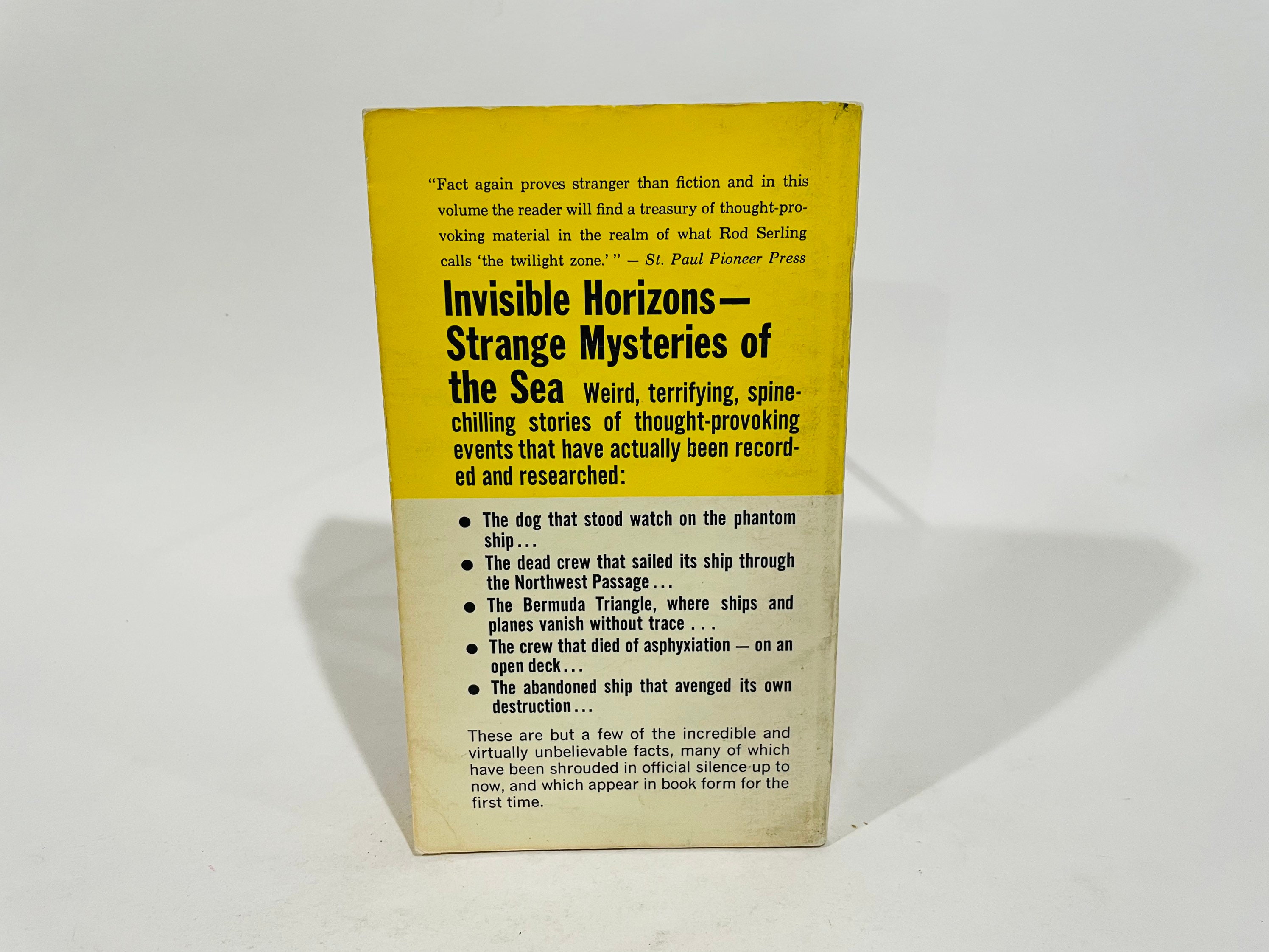 洋書 INVISIBLE HORIZONS by Gaddis 洋書 INVISIBLE HORIZONS by Gaddis Invisible Horizons, Ace