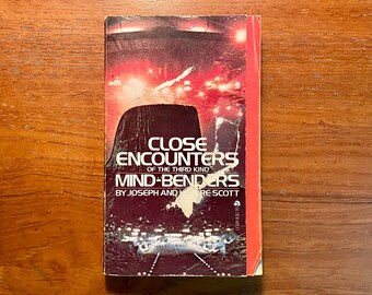 Vintage Sci Fi Book Close Encounters of the Third Kind - Mind-Benders 1978 Paperback Puzzles & Word Games