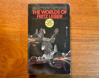 Vintage SciFi Book The Worlds of Fritz Leiber 1976 Paperback Anthology