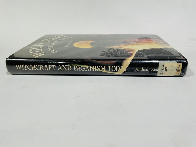 Vintage Occult Book Witchcraft and Paganism Today by Anthony Kemp 1993 UK Edition Hardcover image 8