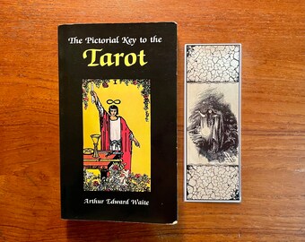 The Pictorial Key to the Tarot by Arthur Edward Waite  1998 Edition Paperback GuideBook