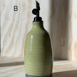 olive oil bottle, syrup dispenser, handmade oil cruet aguacate XL 14oz (B)
