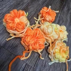 yarn flower kitty toy