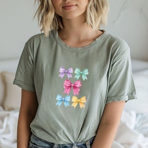 Bow Design Women&#39;s Tee, Girly Bow Tshirt, Feminine Style Shirt, Cute Bow Graphic Top, Ribbon Print Unisex Tee, Gift for Her, gift
