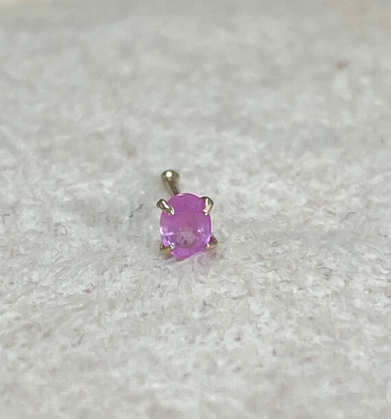 Pink sapphire nose stud clearance