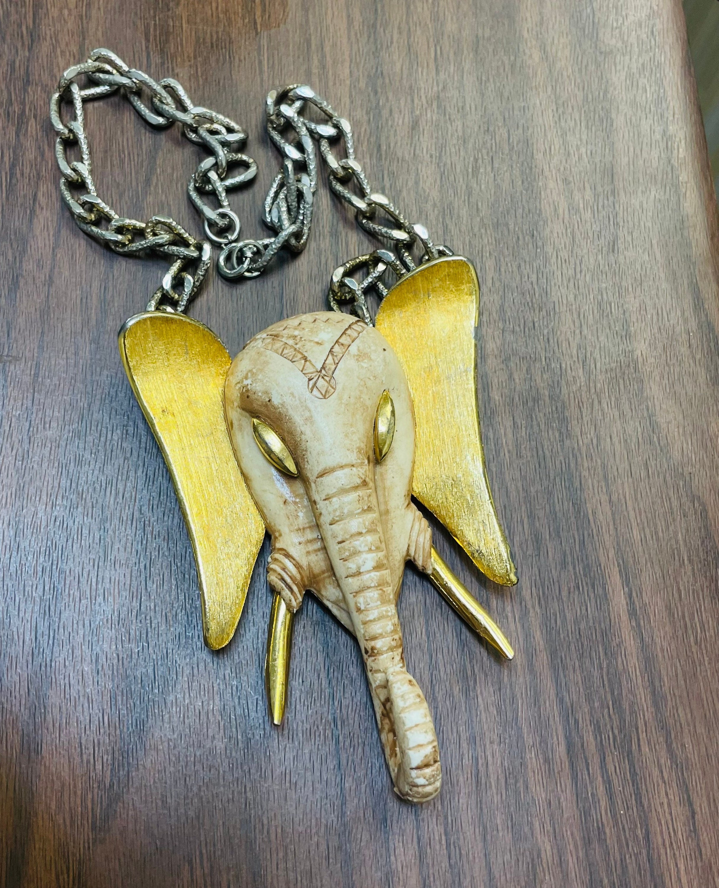 Vintage elephant necklace deals