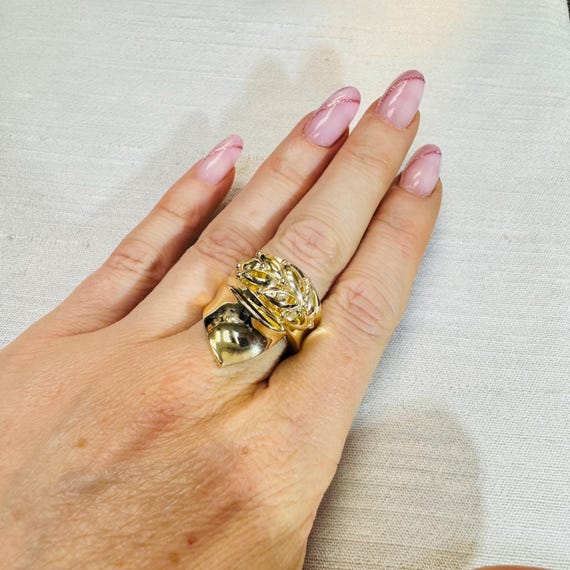 Solid 10K Yellow Gold Abstract Leaf Ring Size 7.25 - image 6