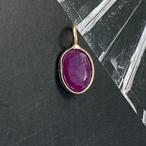 Natural Red Ruby 1.7CT Oval Shaped Bezel Set Solid 14K Yellow Gold Pendant