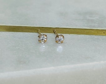 Solid 14K Yellow Gold 2.5mm Brilliant Martini Set Cubic Zirconia Stud Earrings