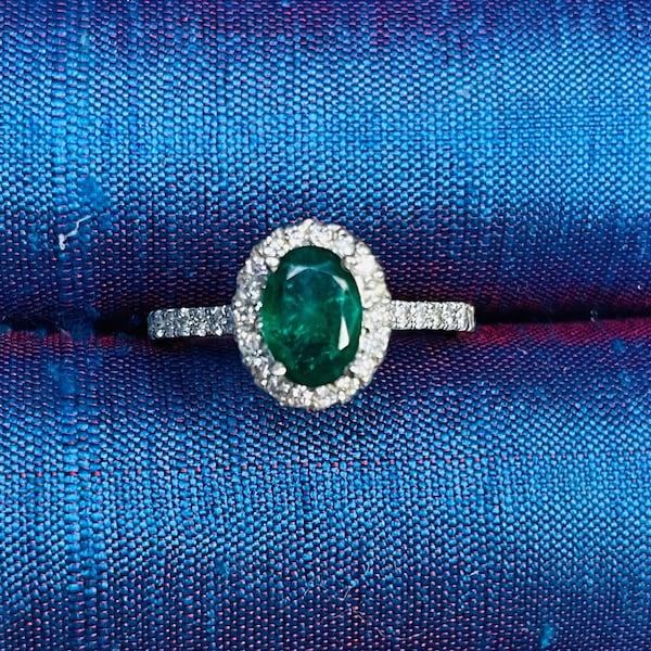 Colombian emerald diamond halo 14K White Gold Ring Size 7.5