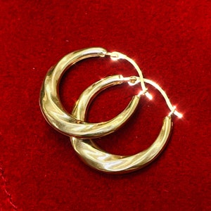 Solid 10K Yellow Gold .80&quot;  22mm Tapered Twisted Shiny  Hoop Earrings