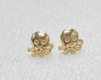 Adorable Figural  Solid 14K Yellow Gold Octopus Push Back Stud Earrings