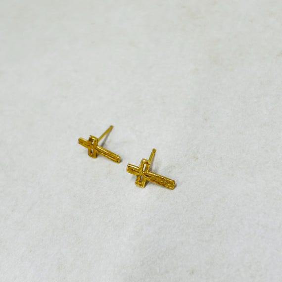 Cross Shaped Solid 14K Yellow Gold Stud Earrings - image 3
