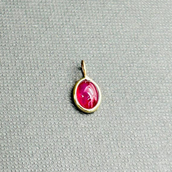 Natural Cabochon Red Ruby Oval Shaped Bezel Set Solid 14K Yellow