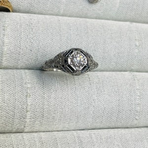 An Exquisite 18K White Gold Solitaire VS Old Mine Cut Diamond Art Deco Antique  Engagement Ring Size 6