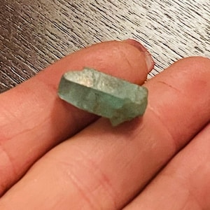 7.9CT Loose Natural Colombian Rough Emerald Crystal