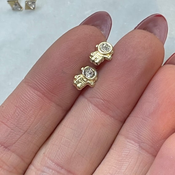 Solid 14K Yellow Gold Earrings Studs Children or … - image 3