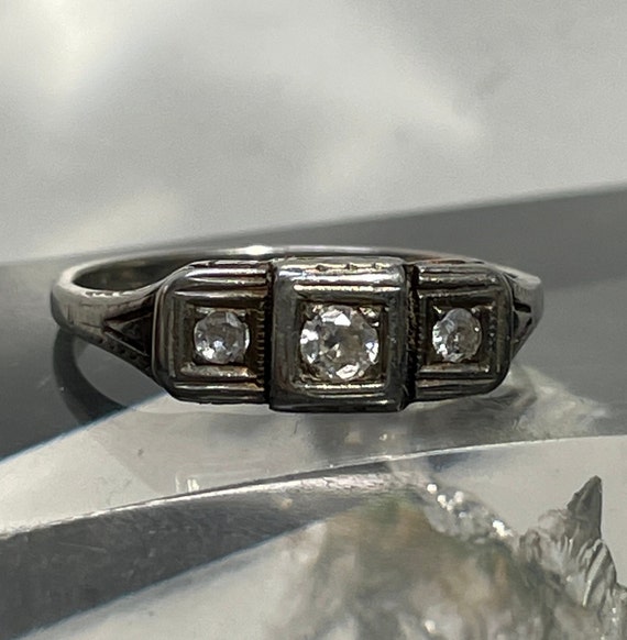 Antique Art Deco Diamond and 18K White Gold 3 Sto… - image 1