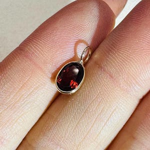 Solid 14K Yellow Gold Natural Red Garnet Oval Pendant Charm