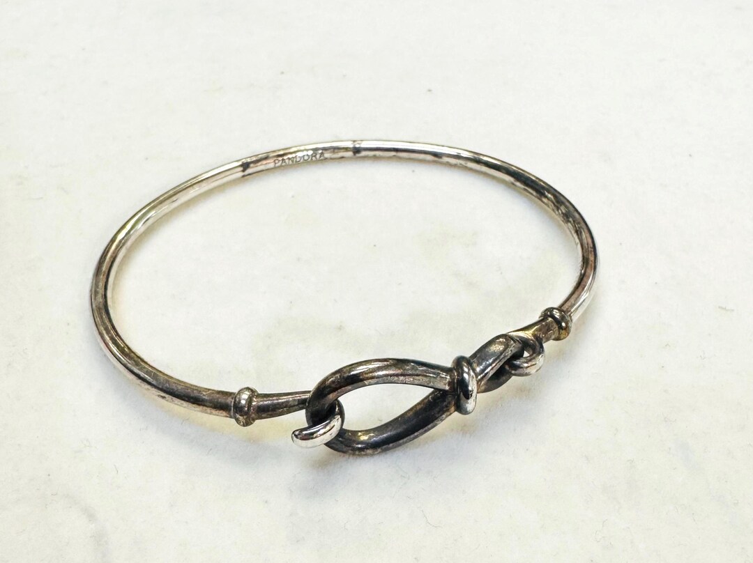 Sterling Silver Hook Closure Bangle Bracelet 7.5